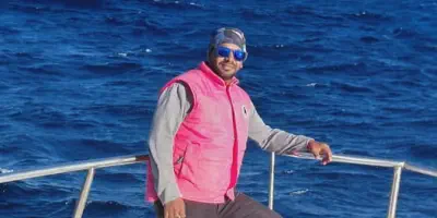 Kapitän Huseein – Sea Rose Kapitän Diver on Tour Hurghada